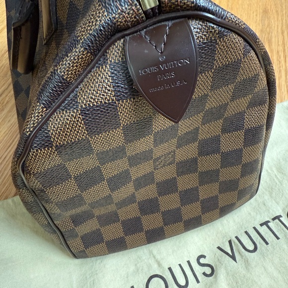 Louis Vuitton Damier Speedy 30 Handbag - Picture 3 of 14